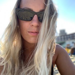 Meet your Posher, Anne